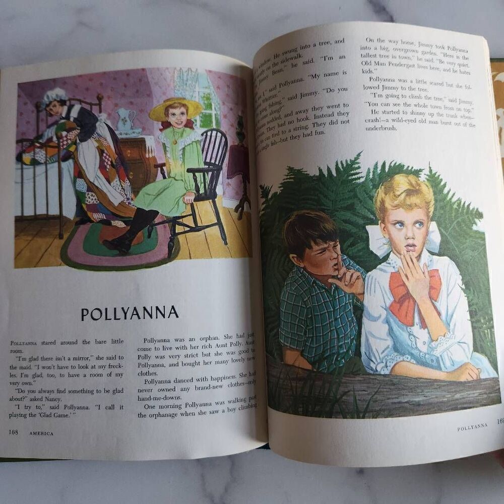 The wonderful worlds of Walt Disney vintage pine Green hardback 1965 America's - Picture 9 of 10